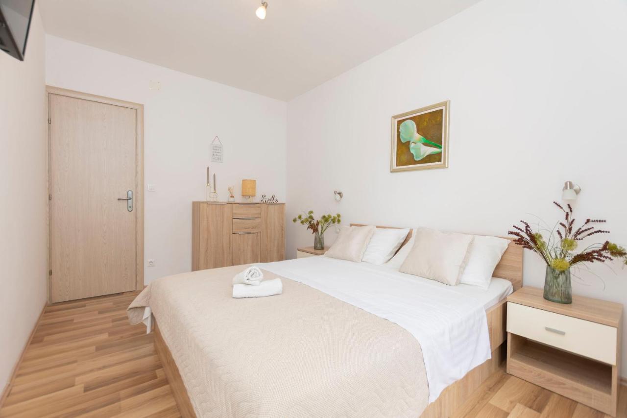 Apartments Beach Dream Мимице Екстериор снимка
