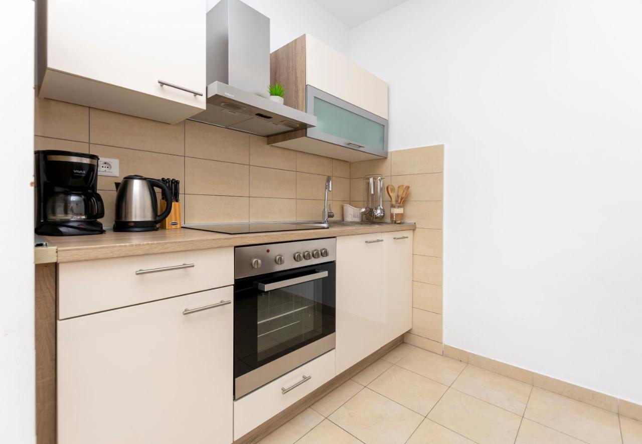 Apartments Beach Dream Мимице Екстериор снимка